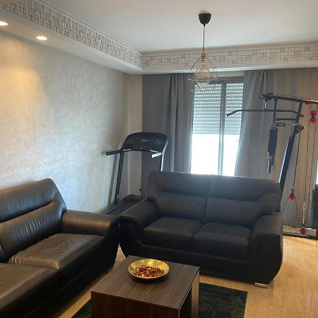 Appartement Haut Standing Proche Gare Casa Voyageur Casablanca Exterior photo